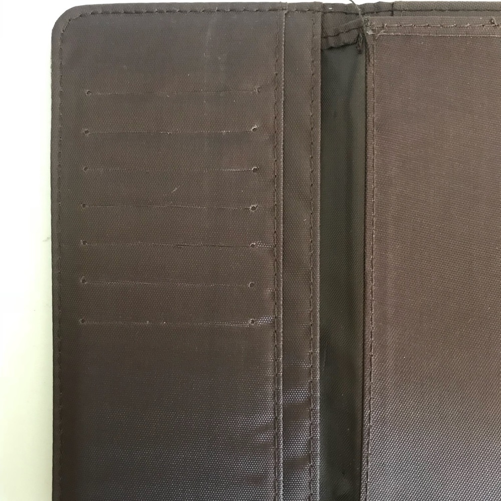 GUESS Snap Closure Wallet - Picture 7 of 7
